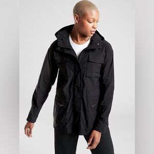 Athleta Outpost Jacket🖤
